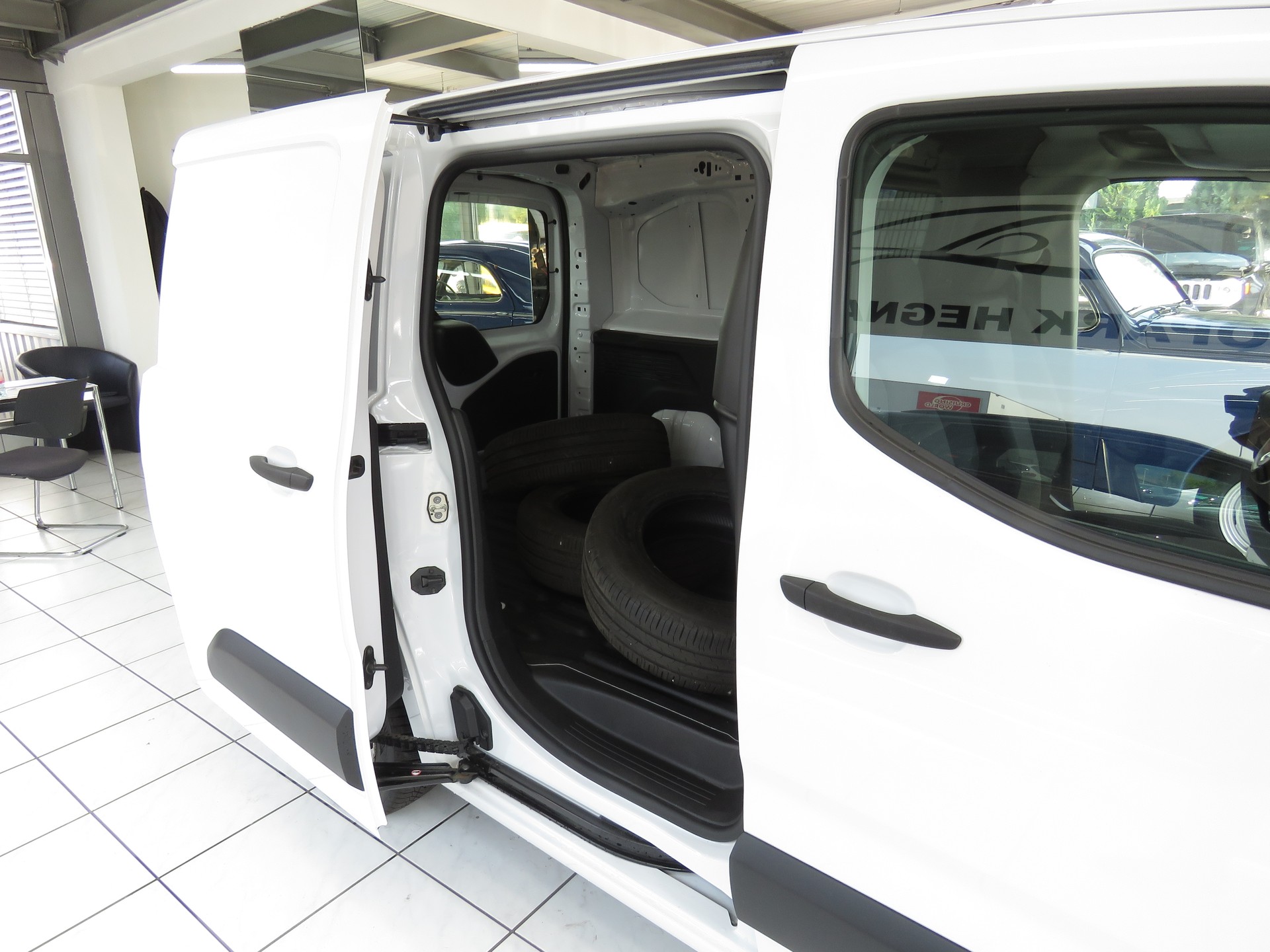 FIAT Doblo 1.2 PureTech L1 Pro 3-Plätzer (NL 581 kg)-image-11