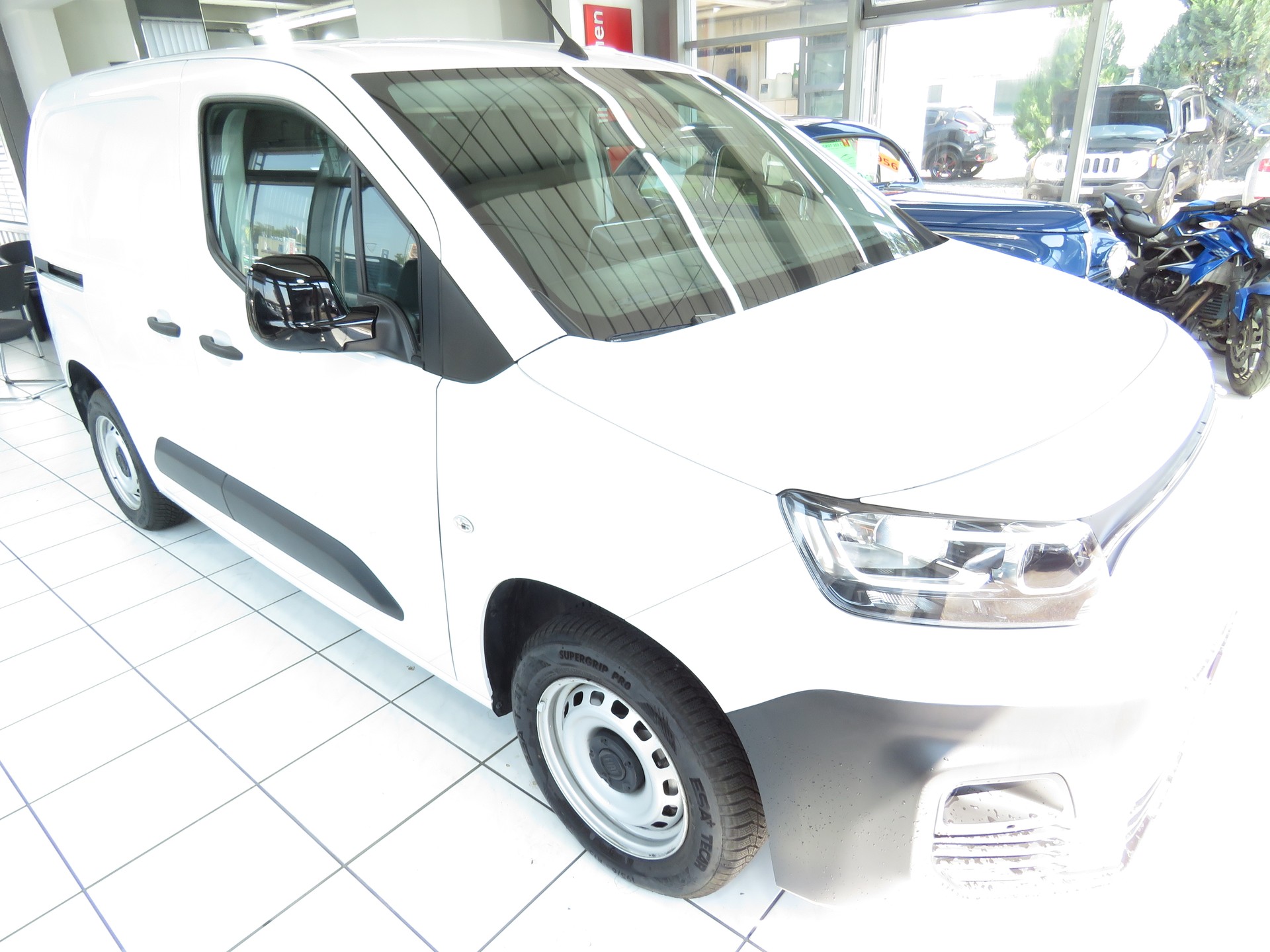 FIAT Doblo 1.2 PureTech L1 Pro 3-Plätzer (NL 581 kg)-image-1