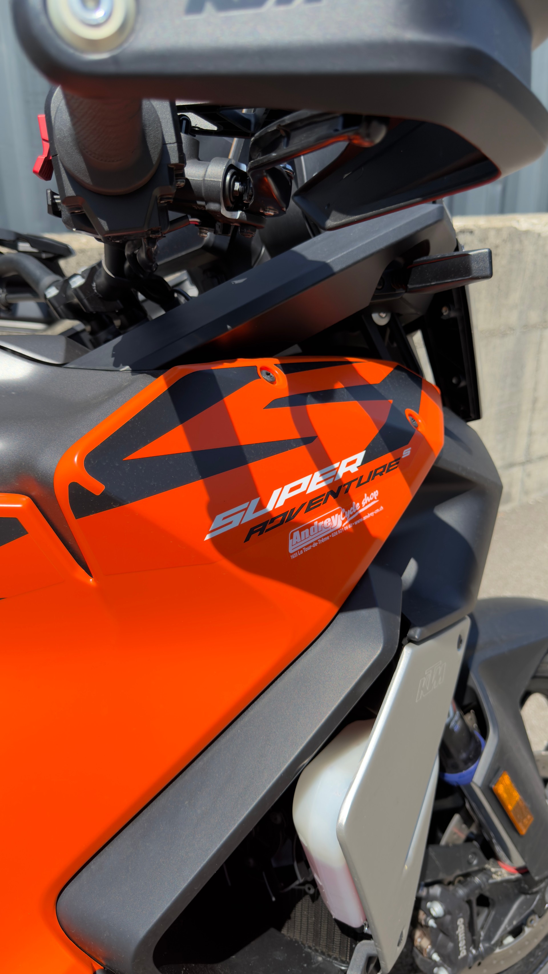 KTM 1390 Super Adventure S EVO-image-6