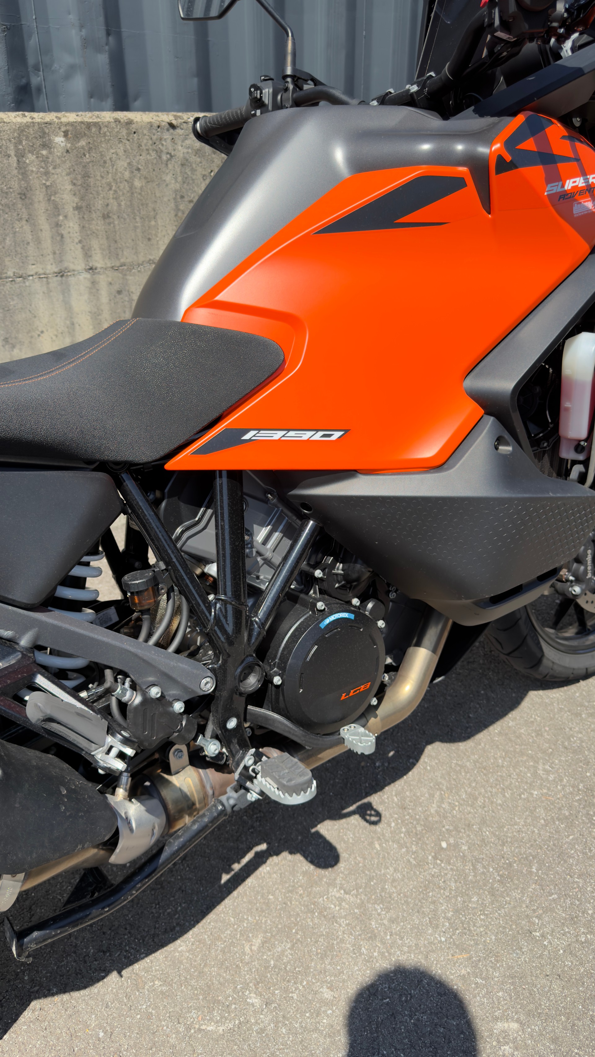 KTM 1390 Super Adventure S EVO-image-7