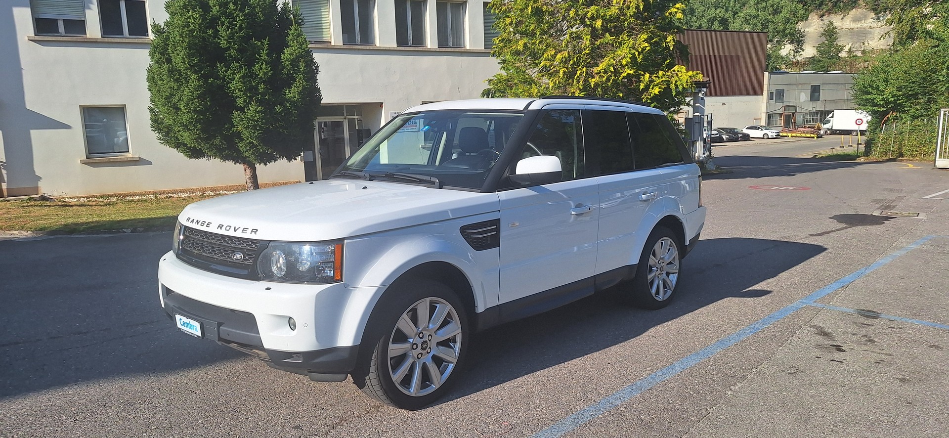 LAND ROVER Range Rover Sport 3.0 TDV6 Zermatt Automatic-image-2