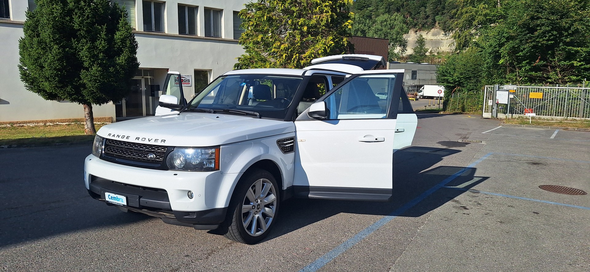 LAND ROVER Range Rover Sport 3.0 TDV6 Zermatt Automatic-image-16