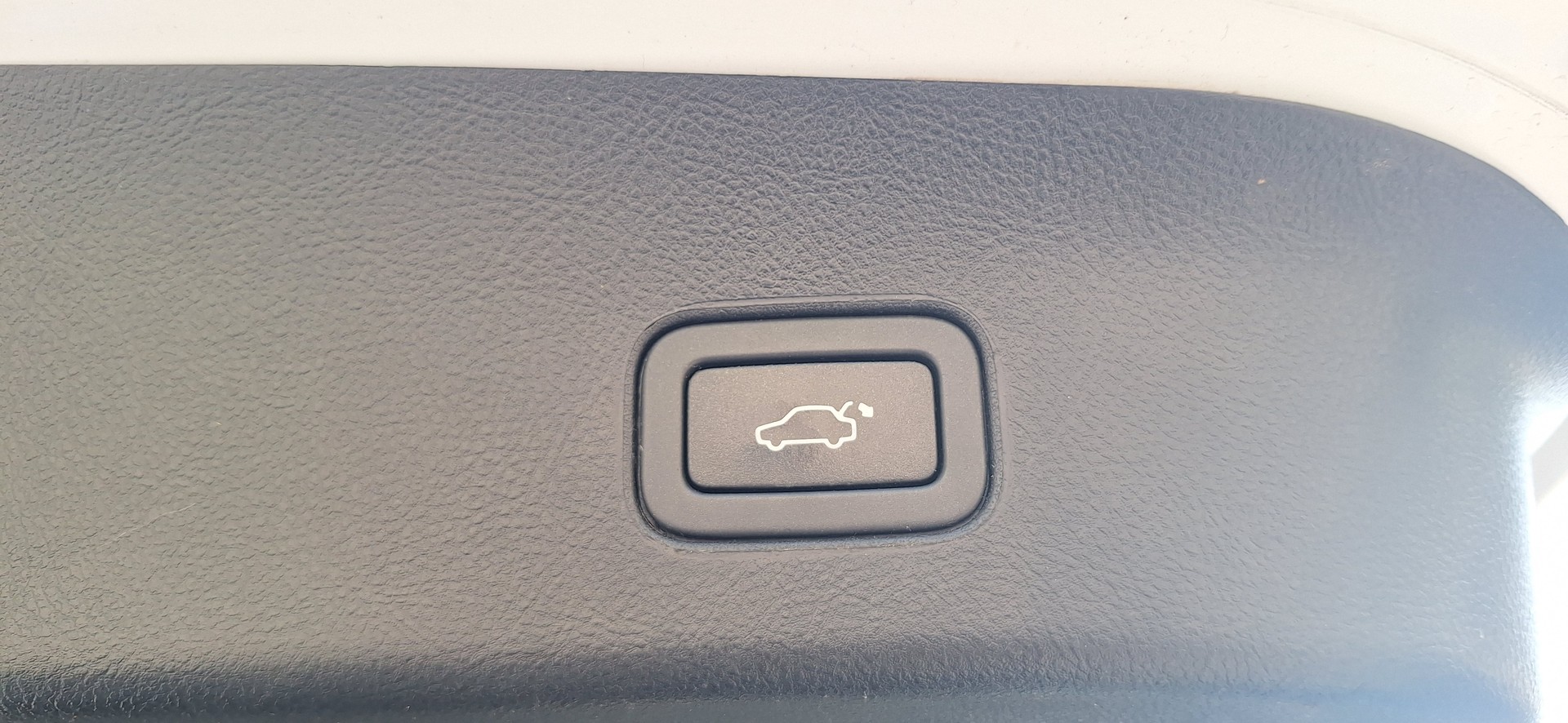 LAND ROVER Range Rover Sport 3.0 TDV6 Zermatt Automatic-image-11