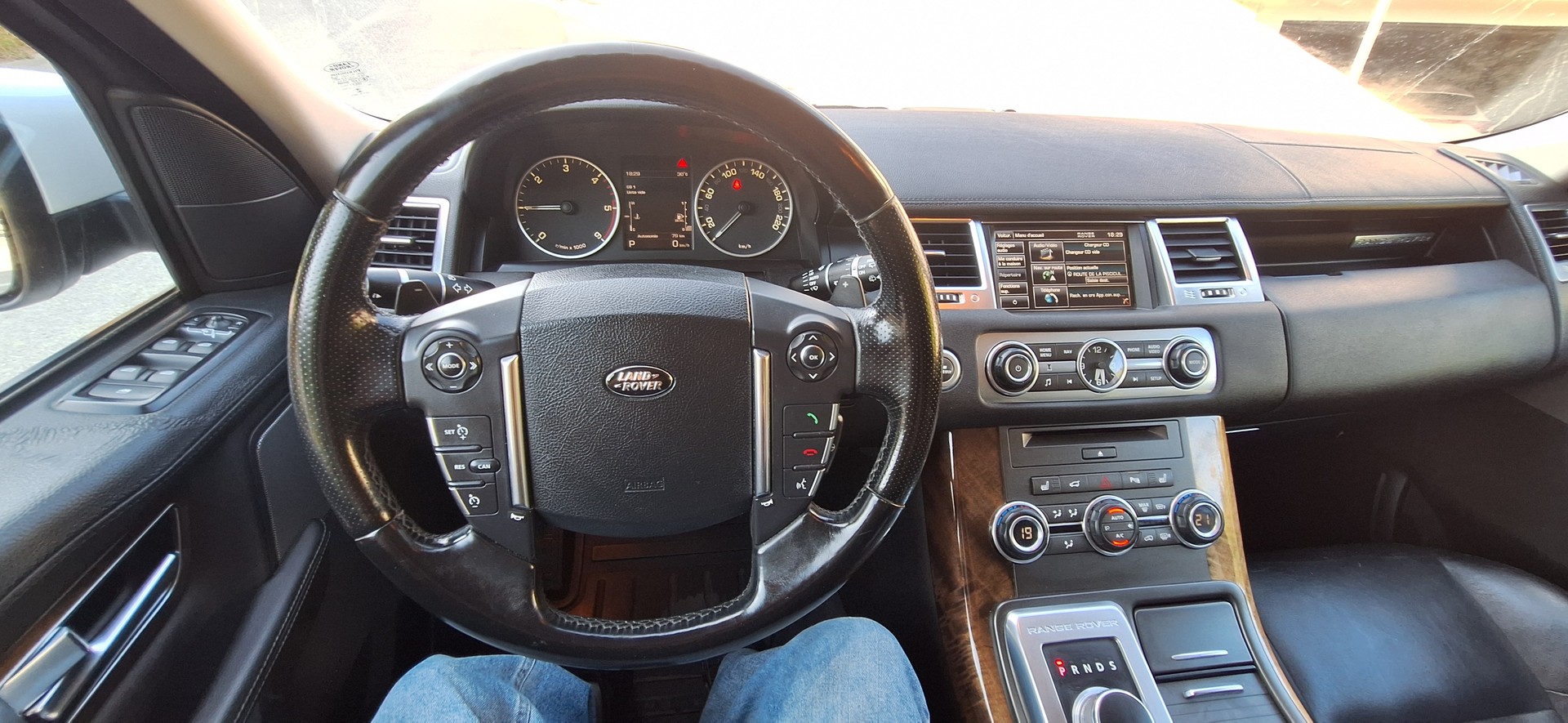LAND ROVER Range Rover Sport 3.0 TDV6 Zermatt Automatic-image-27