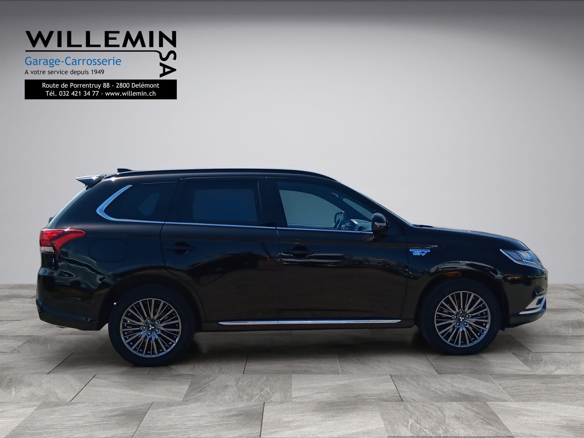 MITSUBISHI Outlander 2.4 PHEV Diamond S-Edition 4WD Automatic-image-6