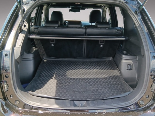 MITSUBISHI Outlander 2.4 PHEV Diamond S-Edition 4WD Automatic-image-8