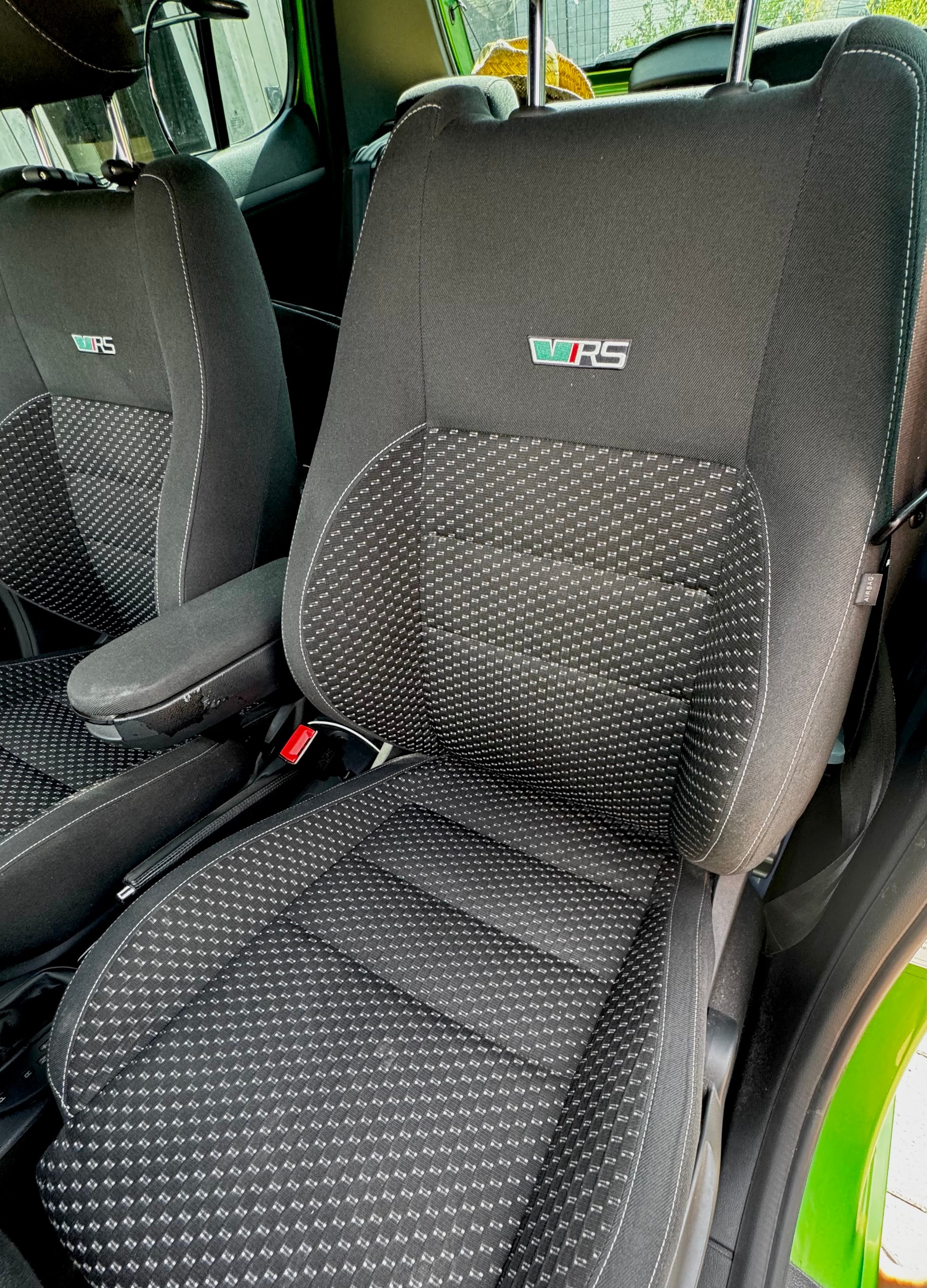 SKODA 1.4 TSI RS DSG-image-4