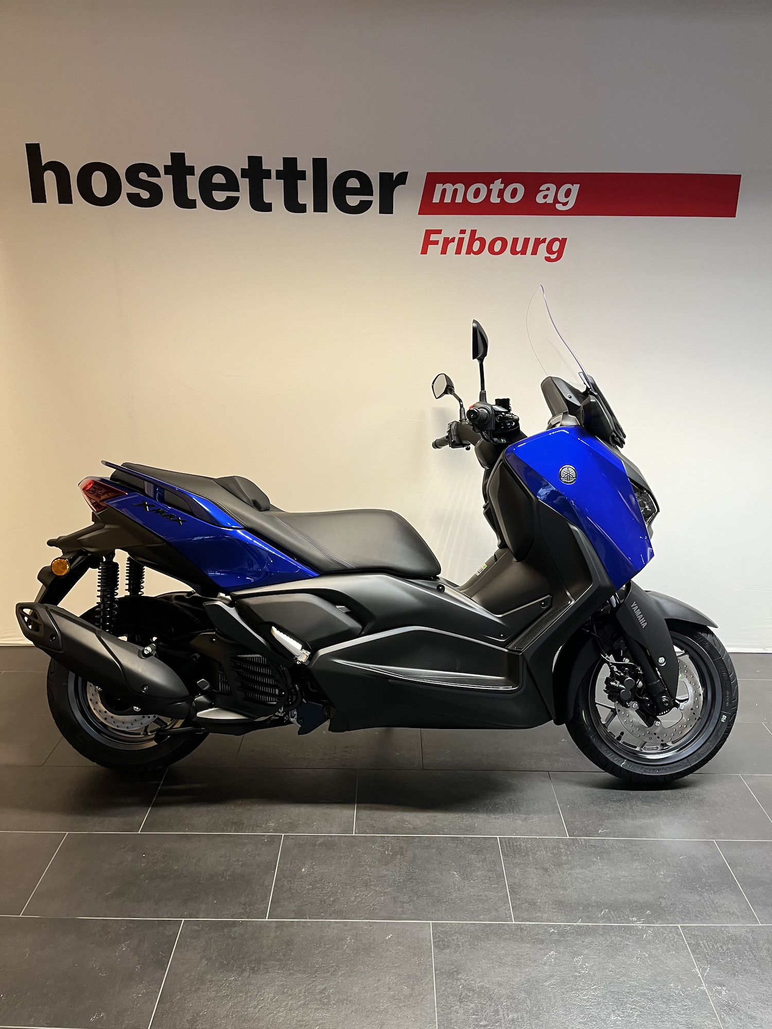 YAMAHA XMAX 125-showroom-element-1