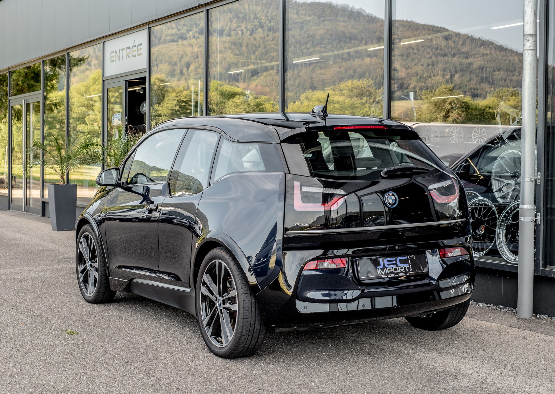BMW i3s (94Ah) Range Extender Hybrid-image-3