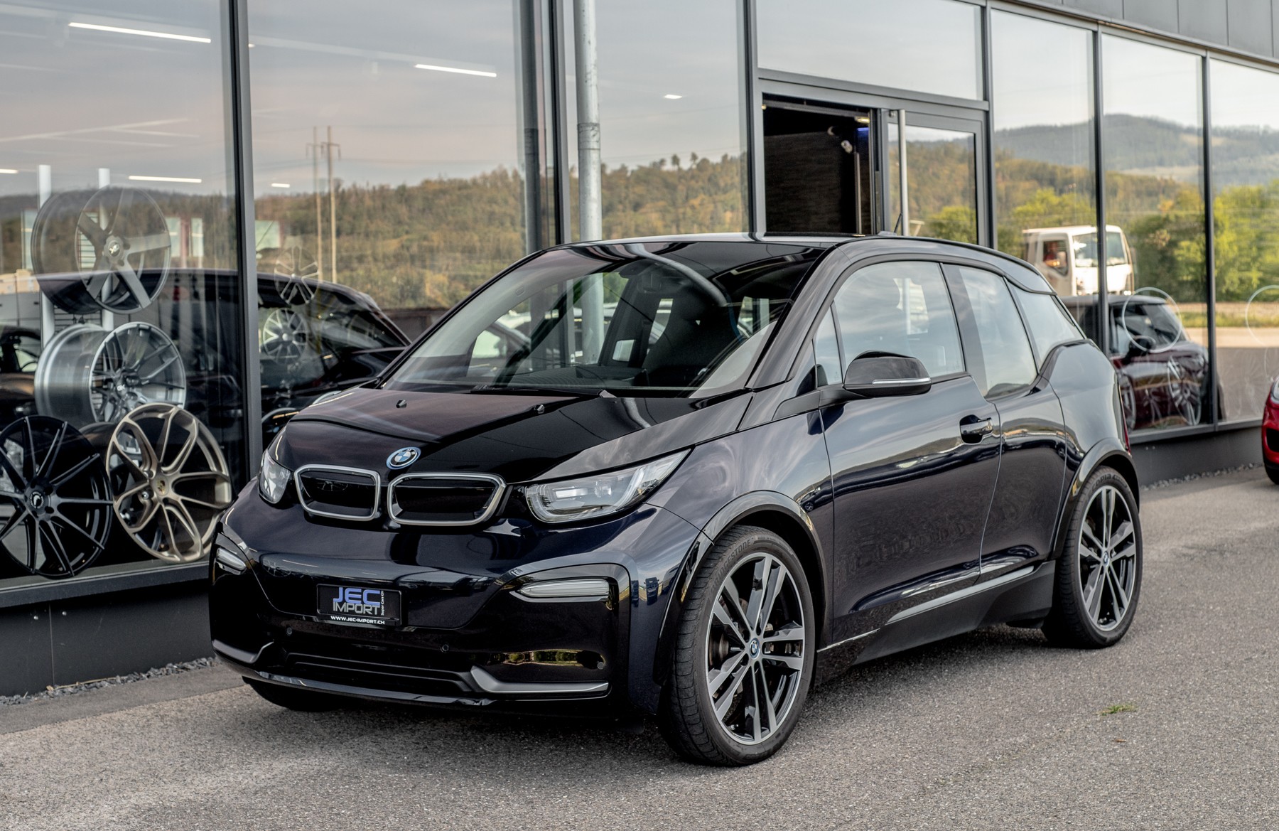 BMW i3s (94Ah) Range Extender Hybrid-image-1