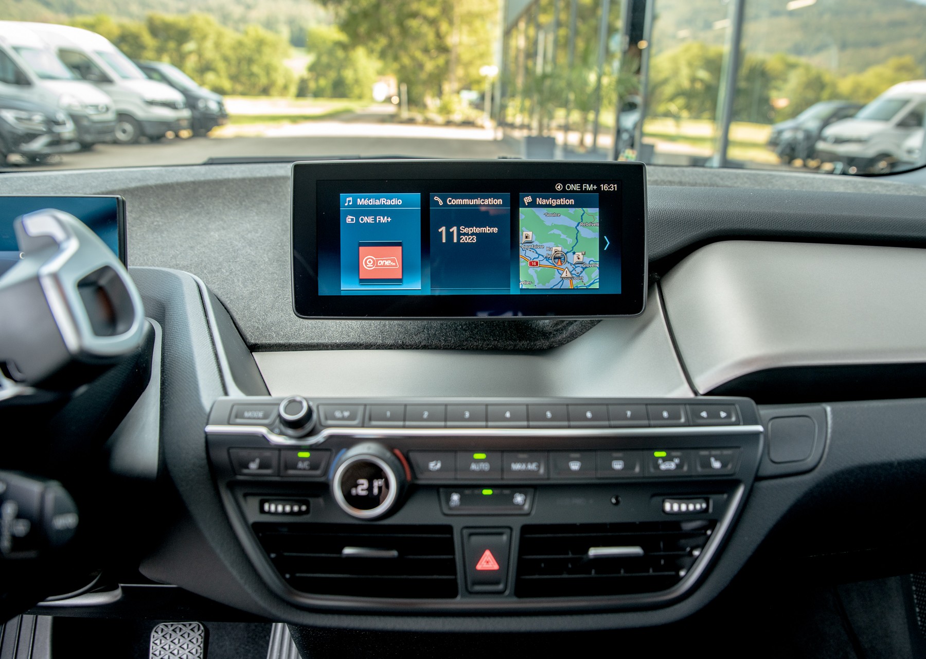 BMW i3s (94Ah) Range Extender Hybrid-image-12