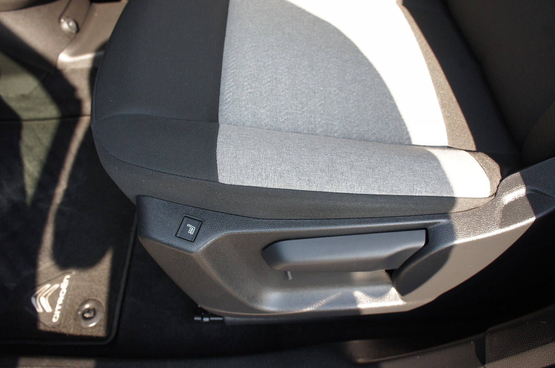 CITROEN Berlingo XL 1.5 BlueHDi 7 Plätze Max EAT8-image-15