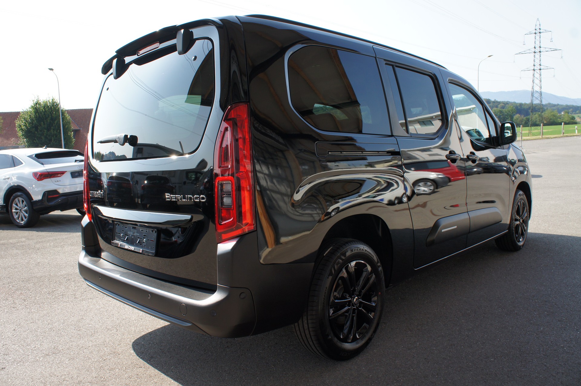 CITROEN Berlingo XL 1.5 BlueHDi 7 Plätze Max EAT8-image-4