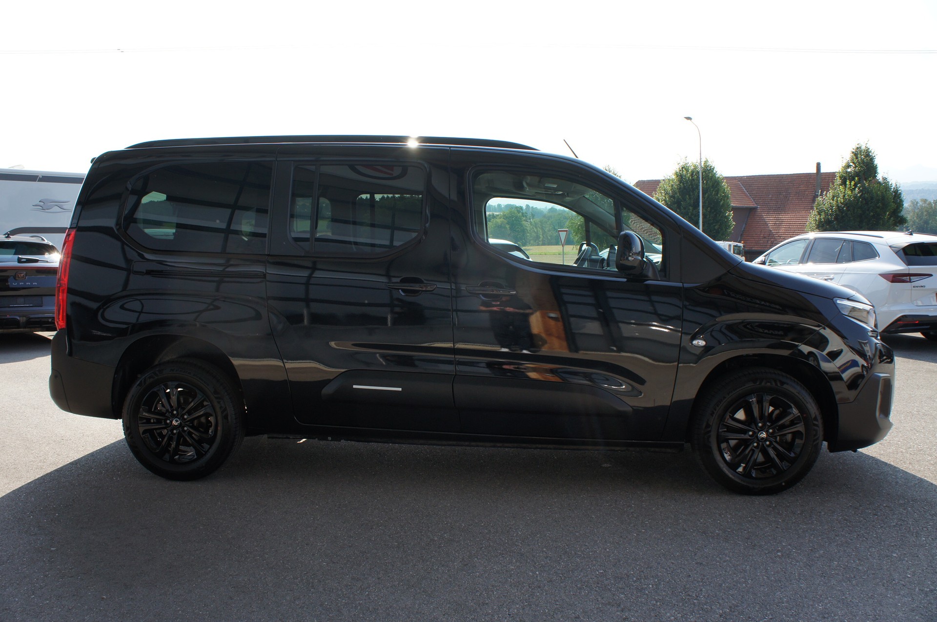CITROEN Berlingo XL 1.5 BlueHDi 7 Plätze Max EAT8-image-5