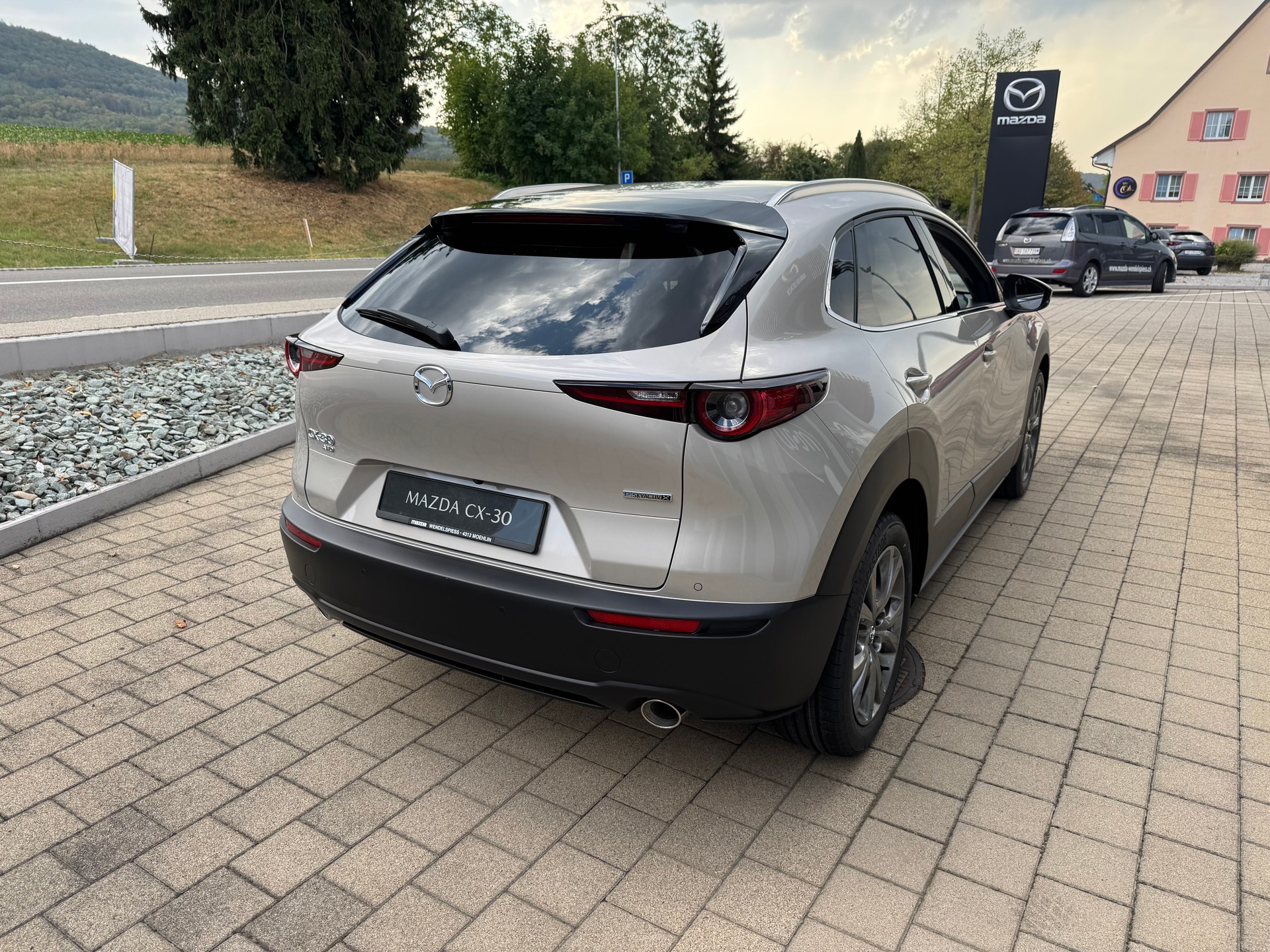 MAZDA CX-30 SKYACTIV-X 186 M Hybrid Exclusive Line AWD AT-image-5