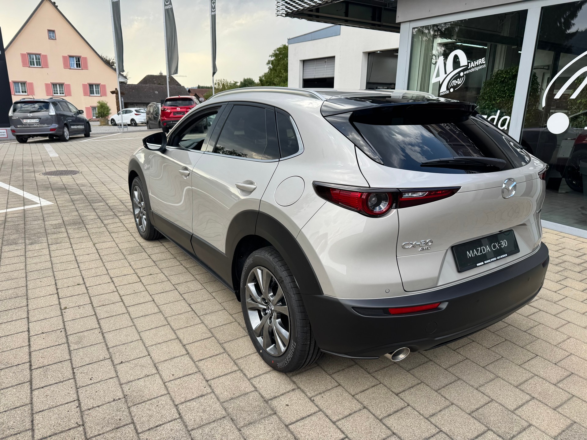 MAZDA CX-30 SKYACTIV-X 186 M Hybrid Exclusive Line AWD AT-image-3