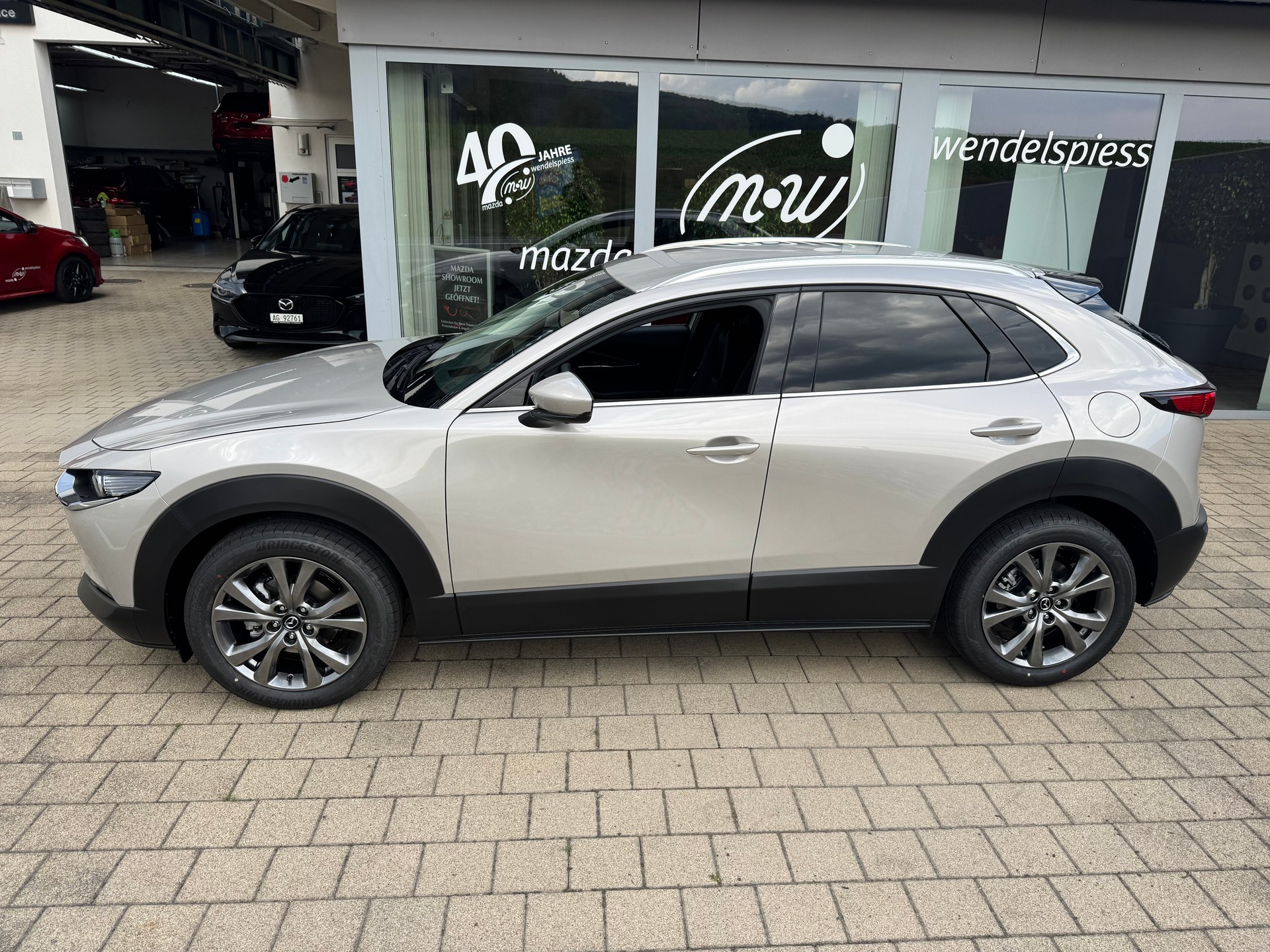 MAZDA CX-30 SKYACTIV-X 186 M Hybrid Exclusive Line AWD AT-image-2