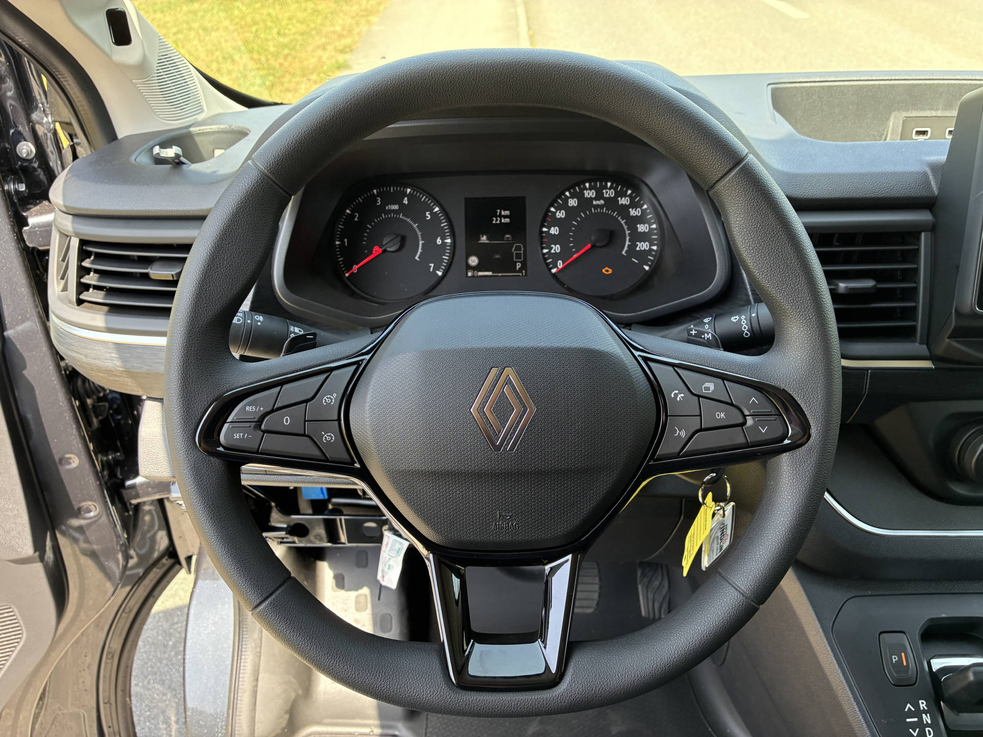 RENAULT Trafic Kaw. 3.0 t L2H1 150 PS Automat-image-13