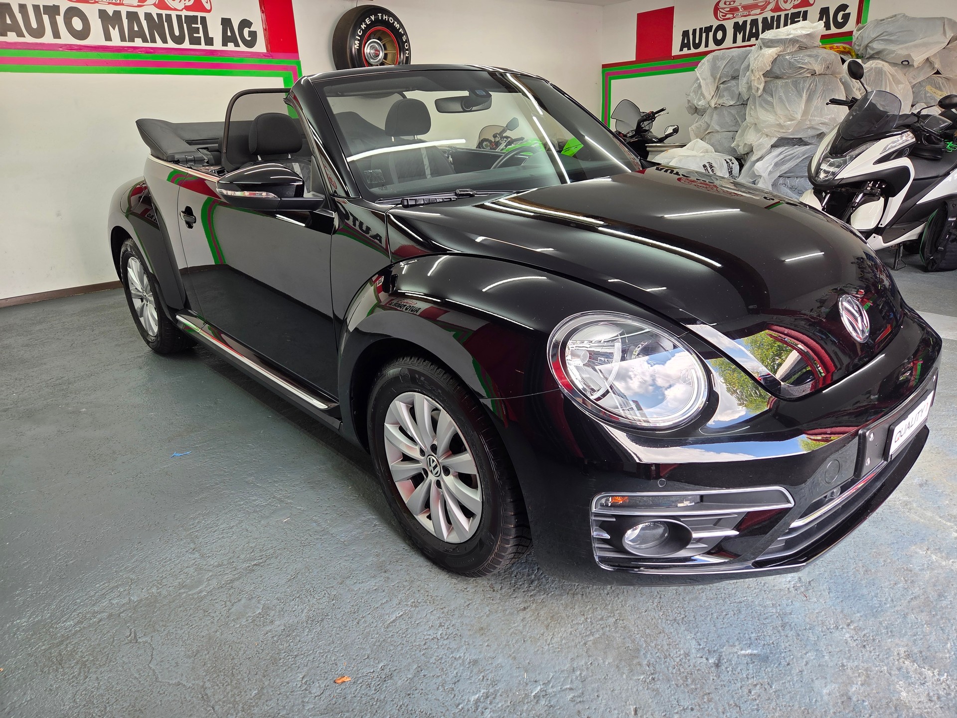 VW Beetle Cabriolet 1.2 TSI BMT Design-image-1
