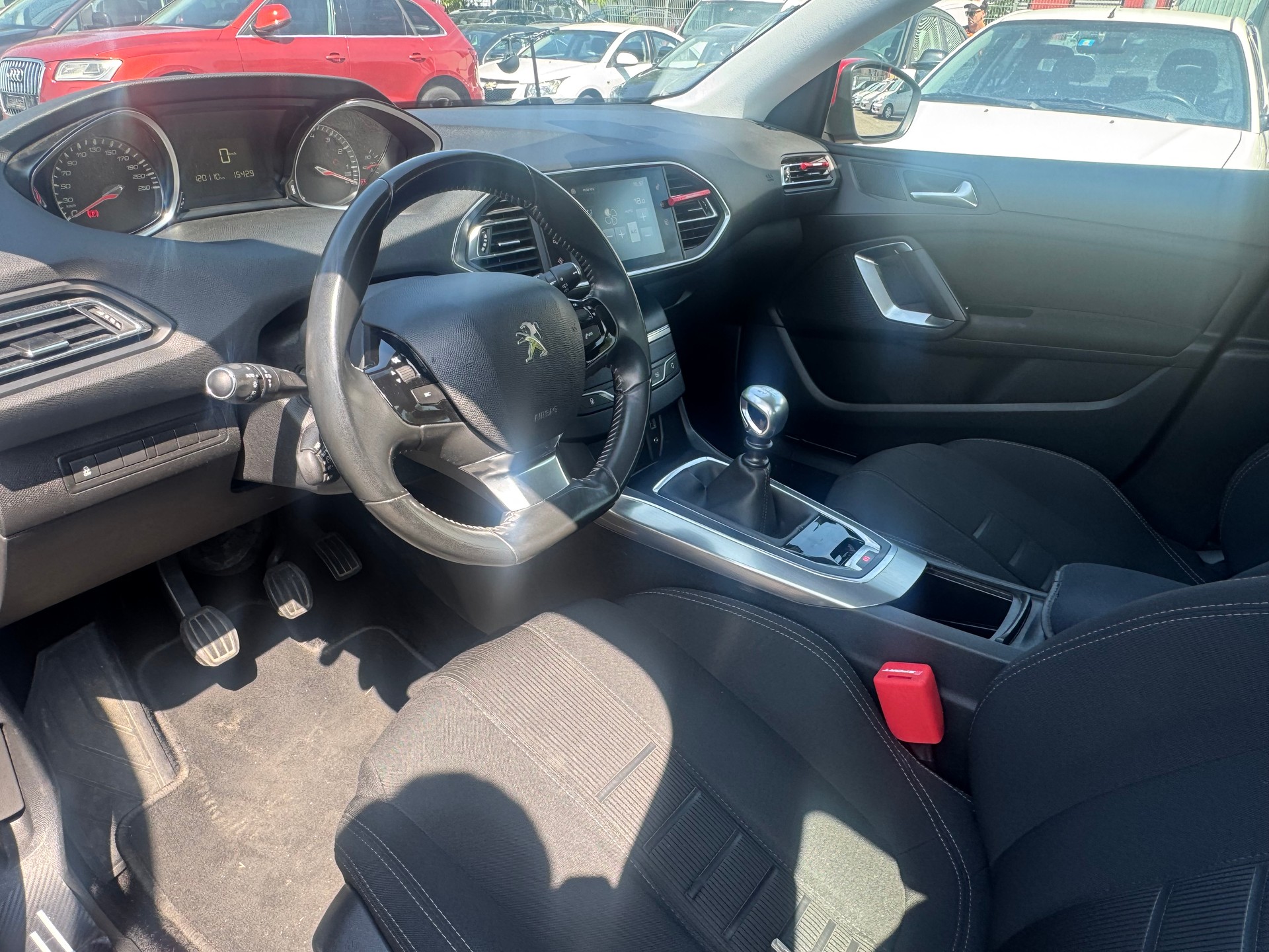 PEUGEOT 308 1.6 THP Allure-image-6