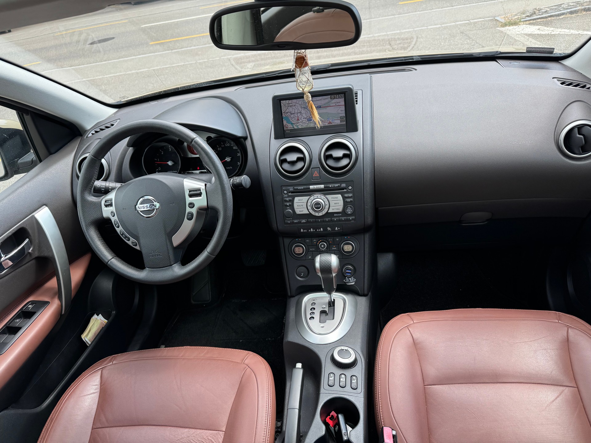 NISSAN Qashqai 2.0 dCi 4WD tekna Automatic-image-9