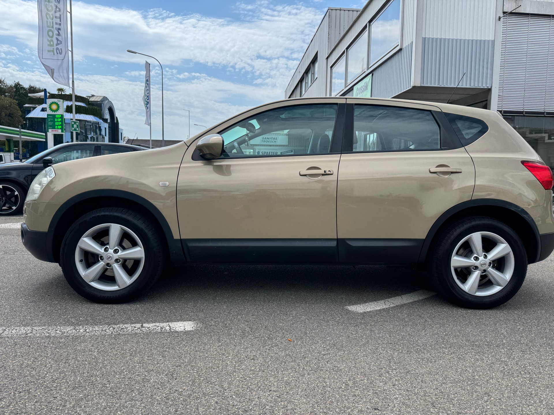 NISSAN Qashqai 2.0 dCi 4WD tekna Automatic-image-4