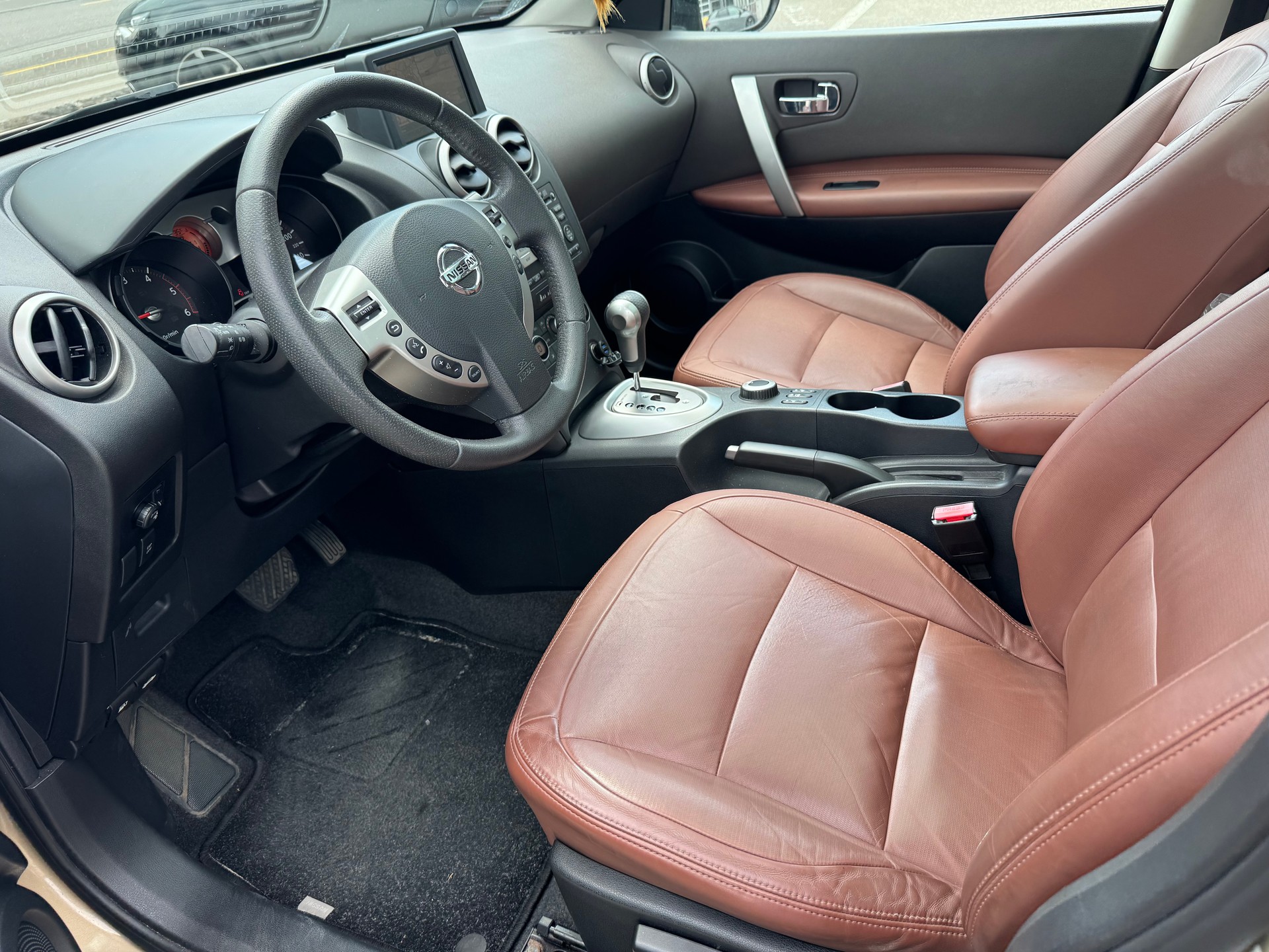 NISSAN Qashqai 2.0 dCi 4WD tekna Automatic-image-8