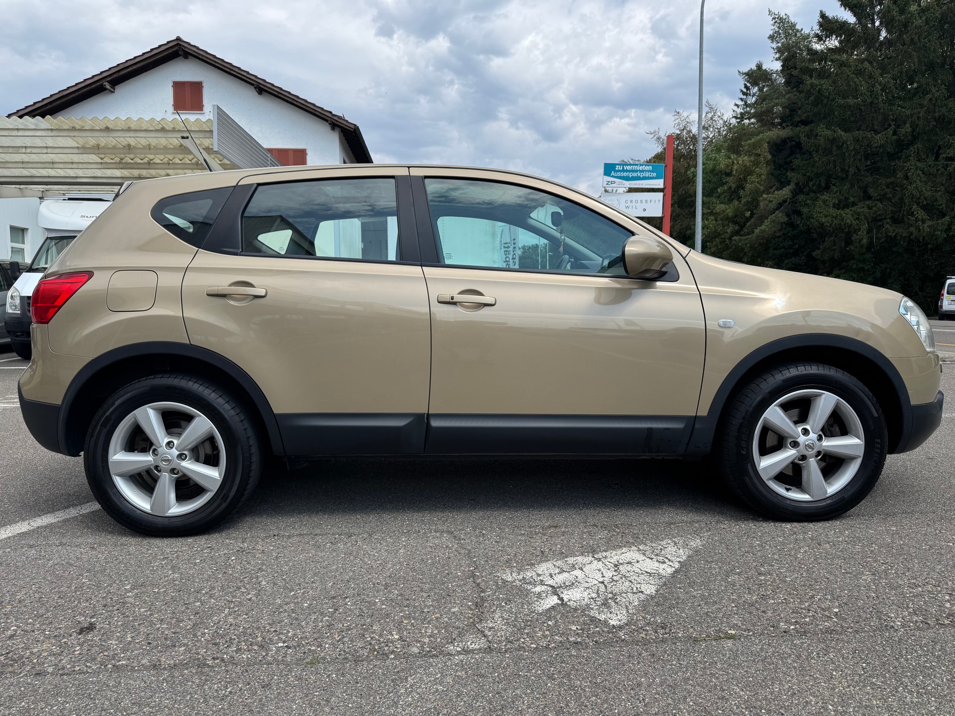 NISSAN Qashqai 2.0 dCi 4WD tekna Automatic-image-0
