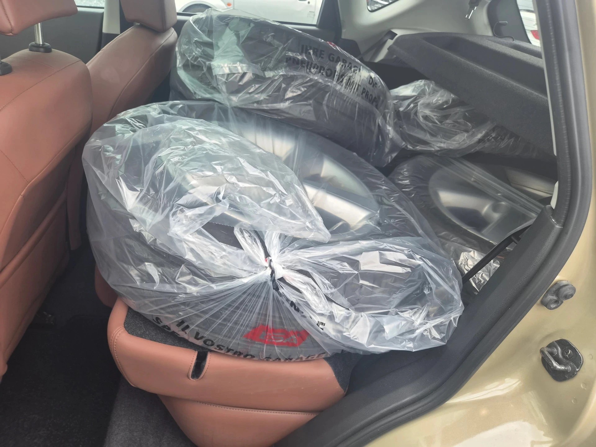 NISSAN Qashqai 2.0 dCi 4WD tekna Automatic-image-13