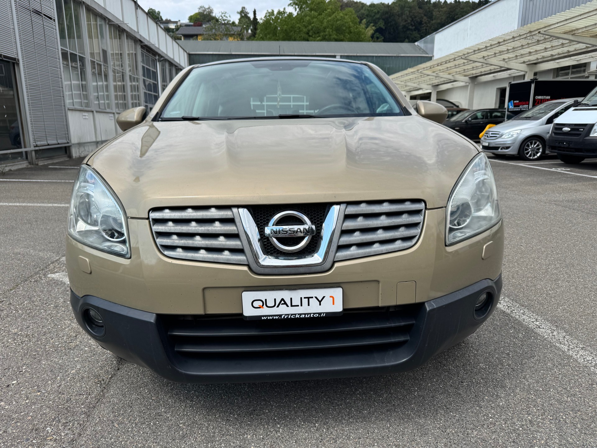 NISSAN Qashqai 2.0 dCi 4WD tekna Automatic-image-2