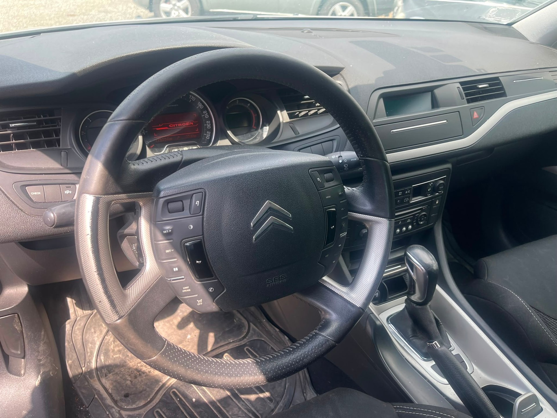 CITROEN C5 Tourer 2.0 HDi Exclusive Automatic-image-8