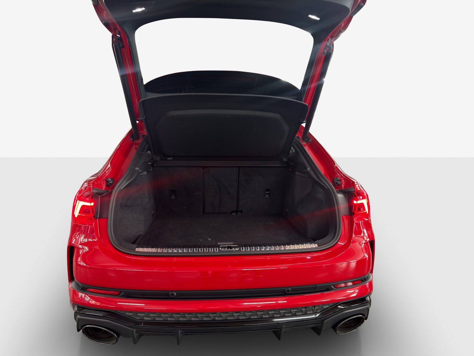 AUDI RS Q3 Sportback quattro S tronic-image-11