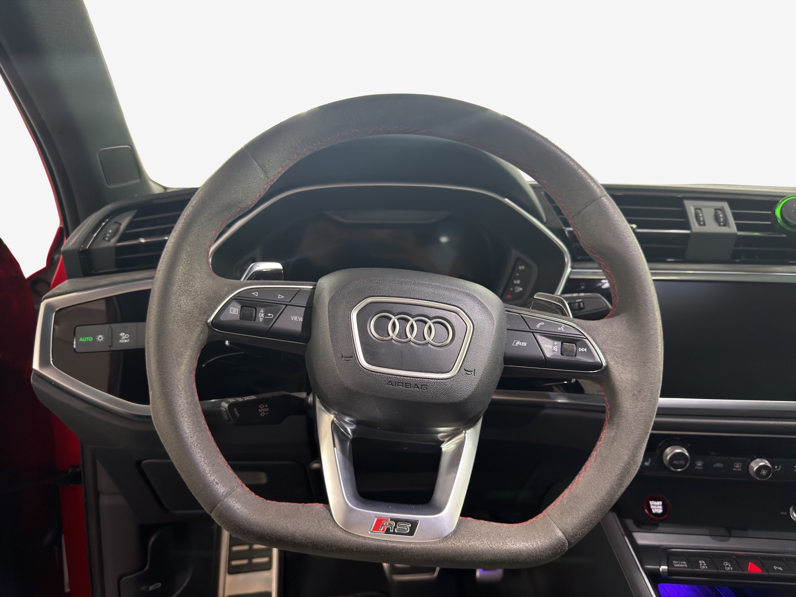AUDI RS Q3 Sportback quattro S tronic-image-8