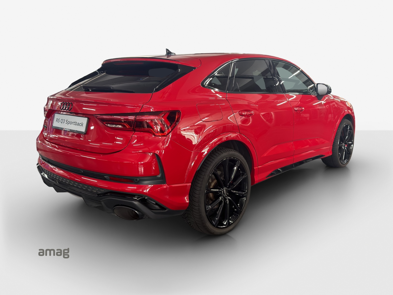 AUDI RS Q3 Sportback quattro S tronic-image-4