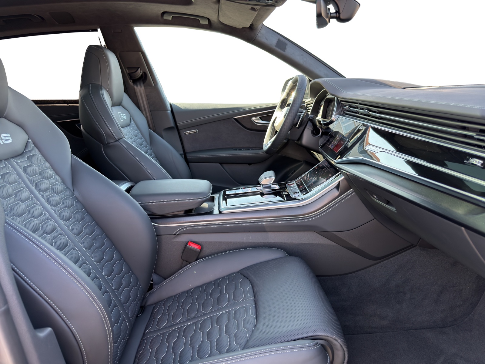 AUDI RSQ8 performance quattro-image-16