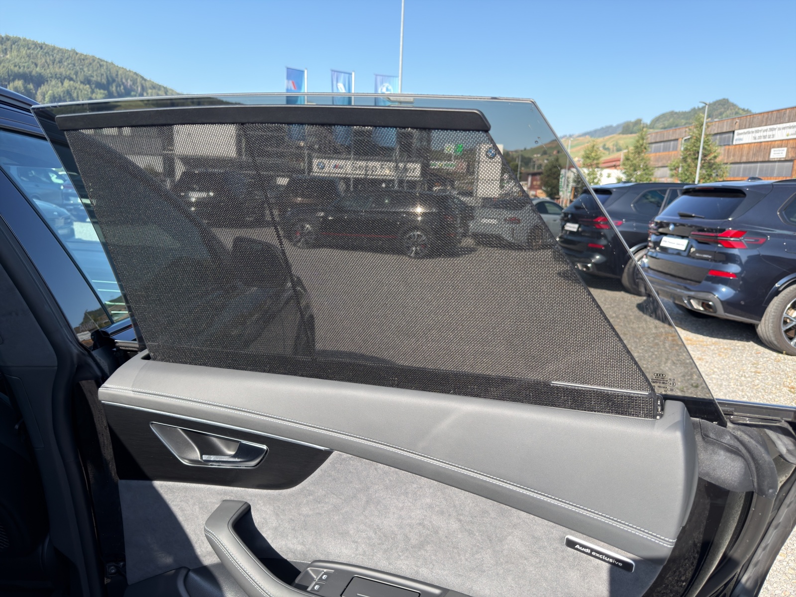 AUDI RSQ8 performance quattro-image-23