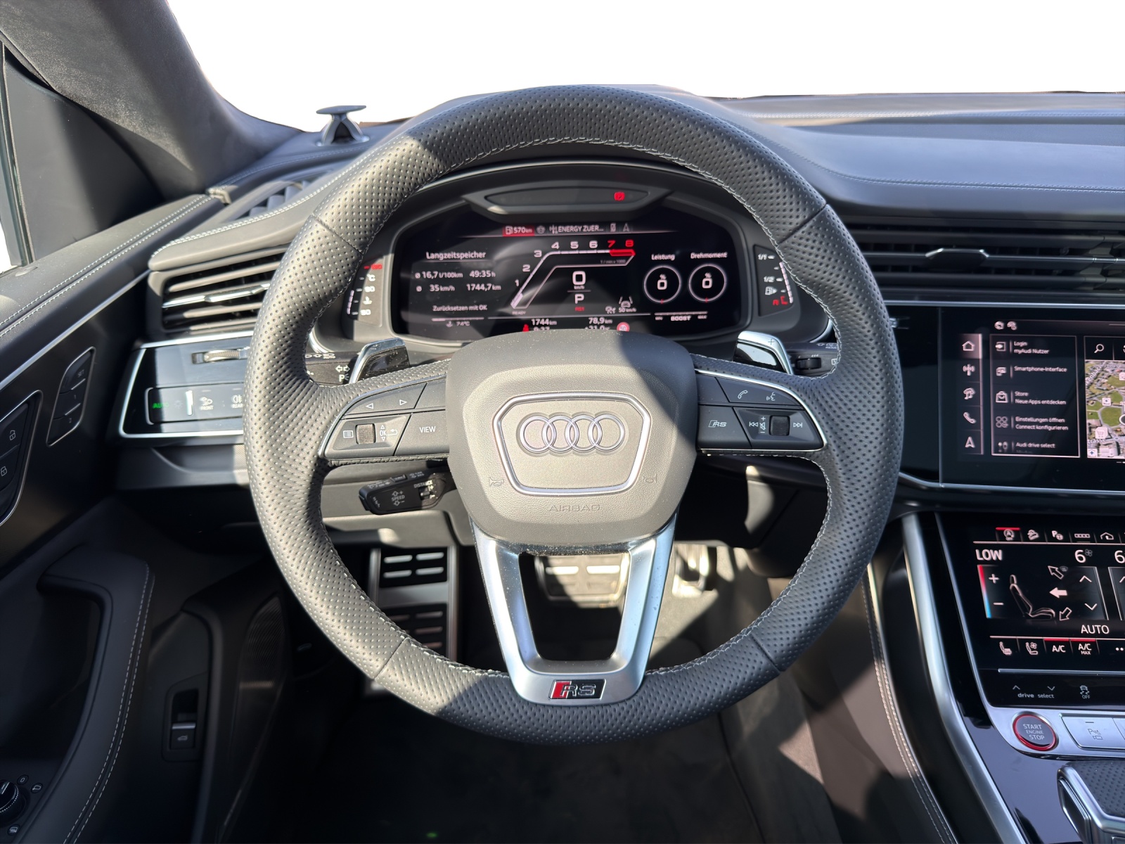 AUDI RSQ8 performance quattro-image-10