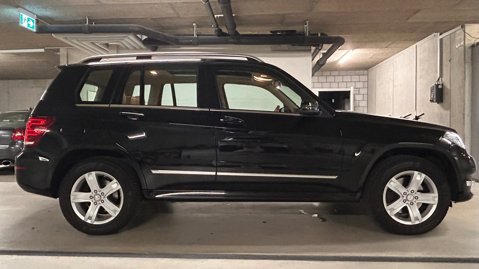 MERCEDES-BENZ GLK 350-image-1