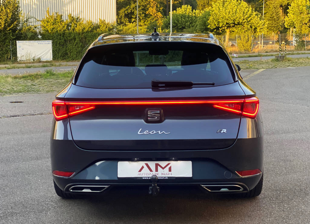 SEAT Leon ST 1.5 eTSI 150 FR DSG-image-12