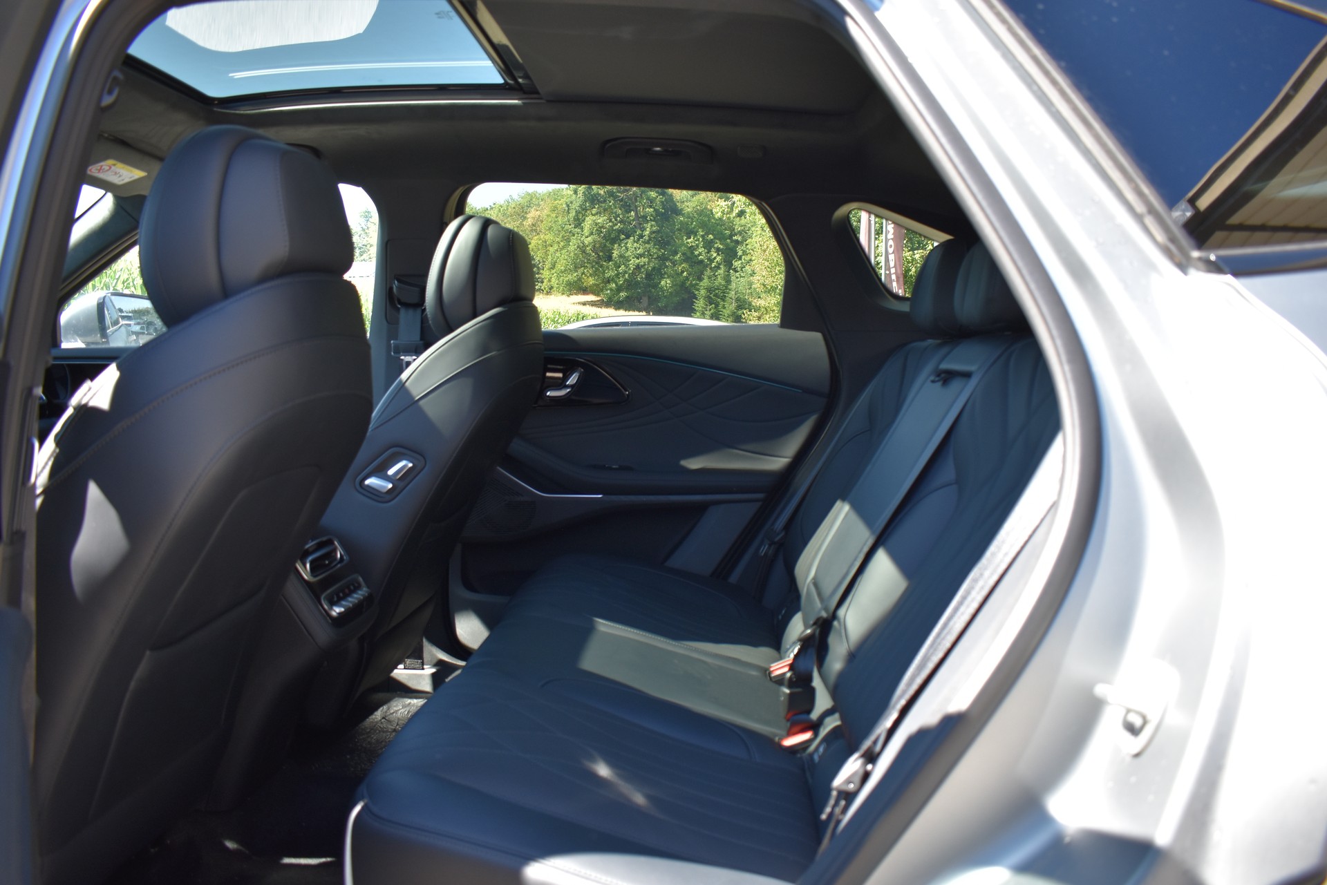 OMODA 9 PHEV SHS Exclusive AWD-image-8