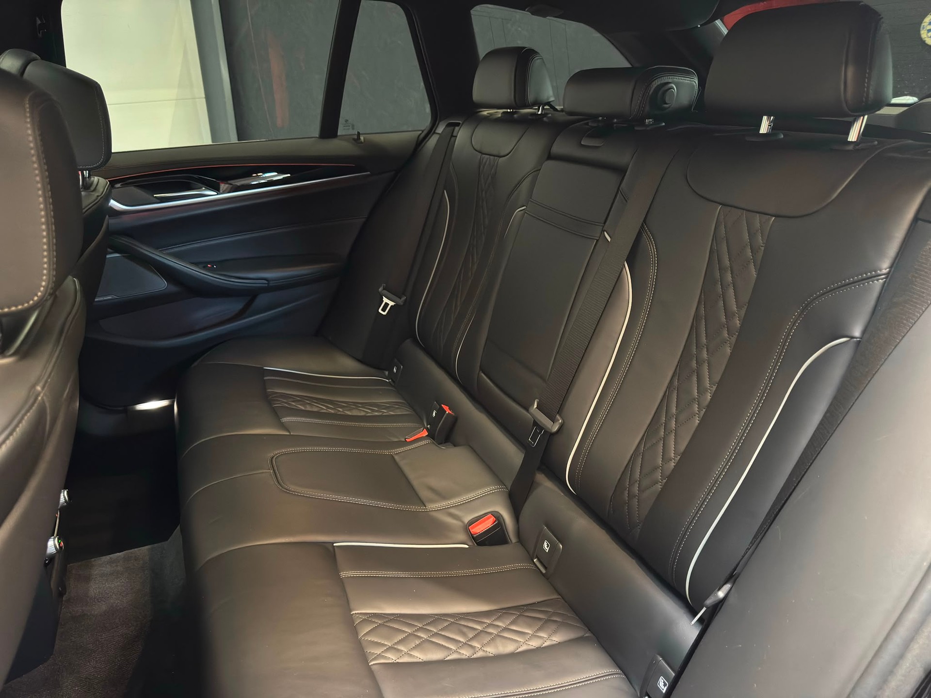 BMW 540i xDrive SAG Touring Dähler M-Performance-image-11