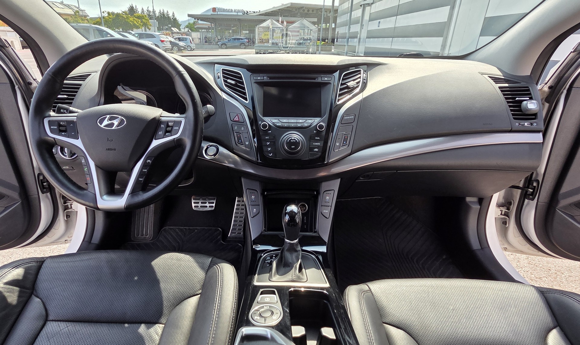 HYUNDAI 2.0 GDi Premium-image-8