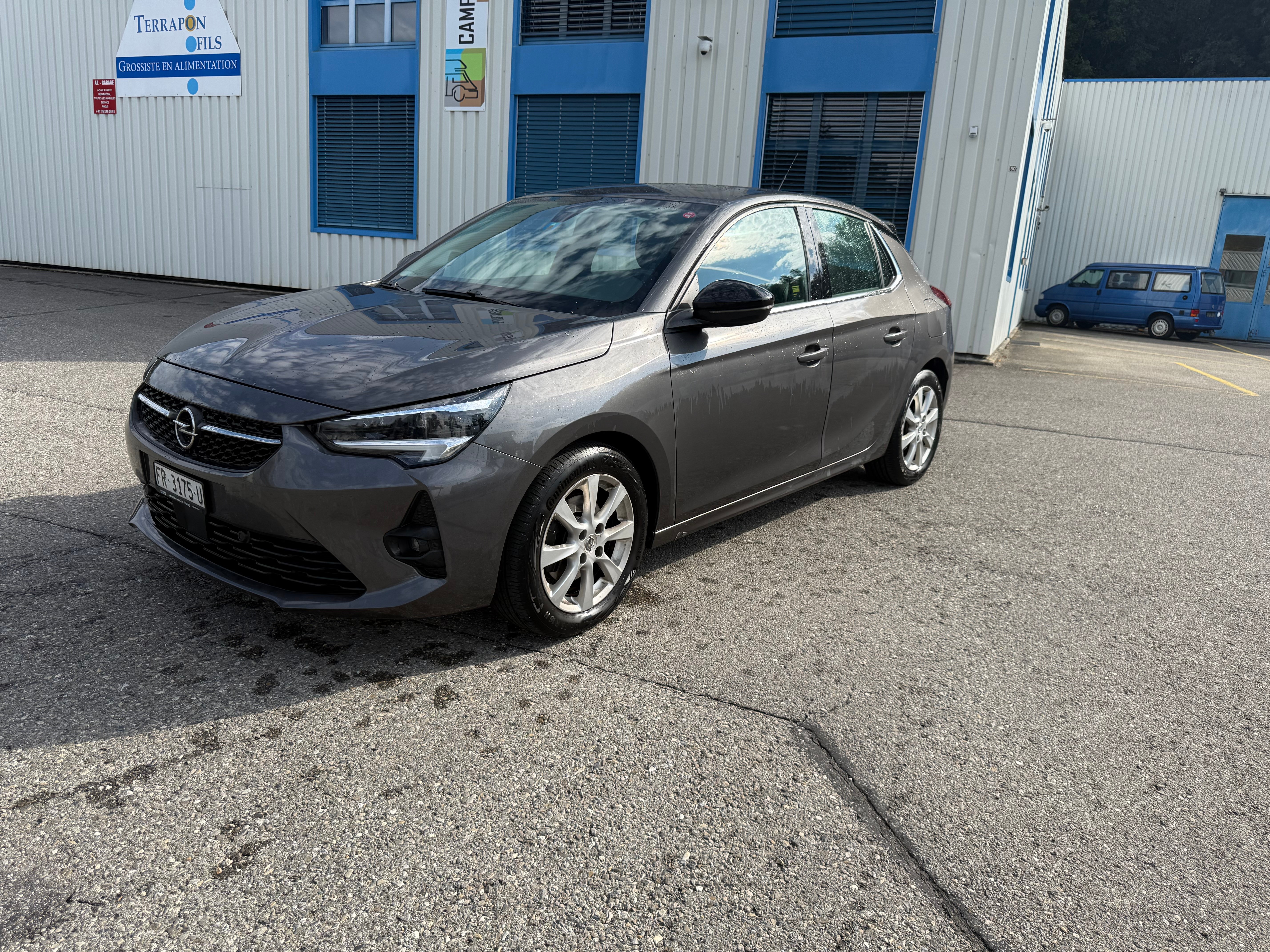 Car photo