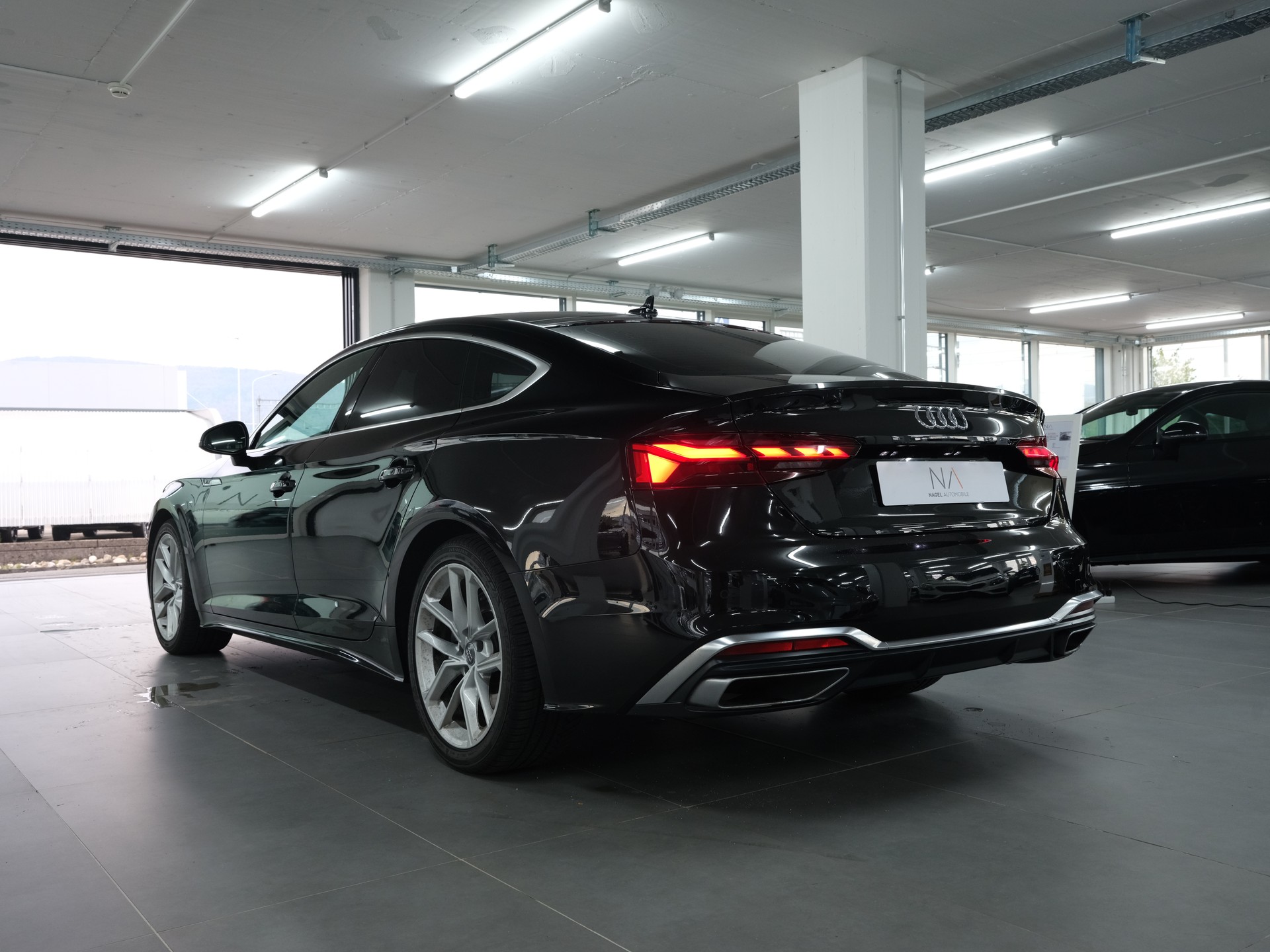 AUDI A5 Sportback 45 TFSI S-tronic *S-Line* *Rückfahrkamera* *Memory Paket*-image-4