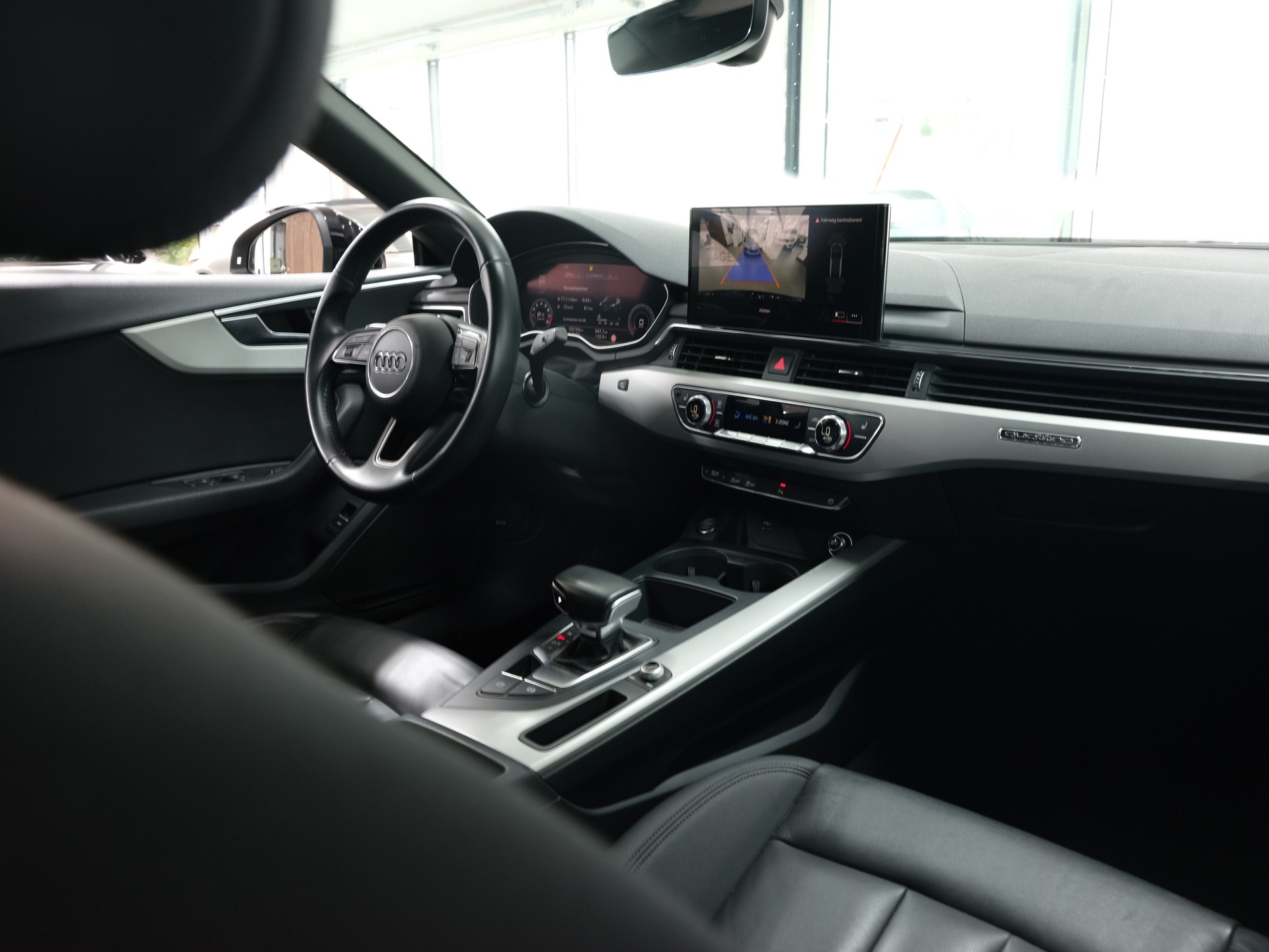AUDI A5 Sportback 45 TFSI S-tronic *S-Line* *Rückfahrkamera* *Memory Paket*-image-29