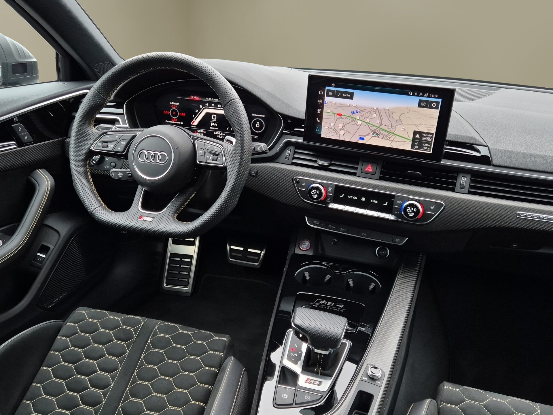 AUDI RS4 Avant 25 year edition quattro tiptronic-image-18