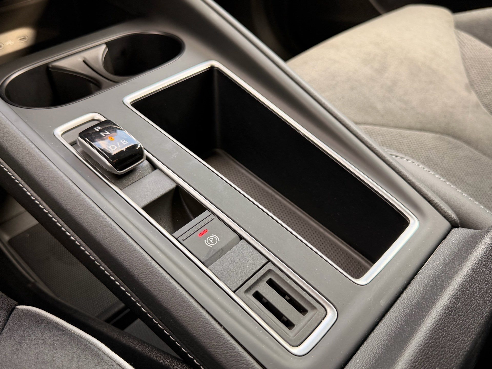 SKODA Elroq 85 Sportline *** TOP AUSSTATTUNG ***-image-25