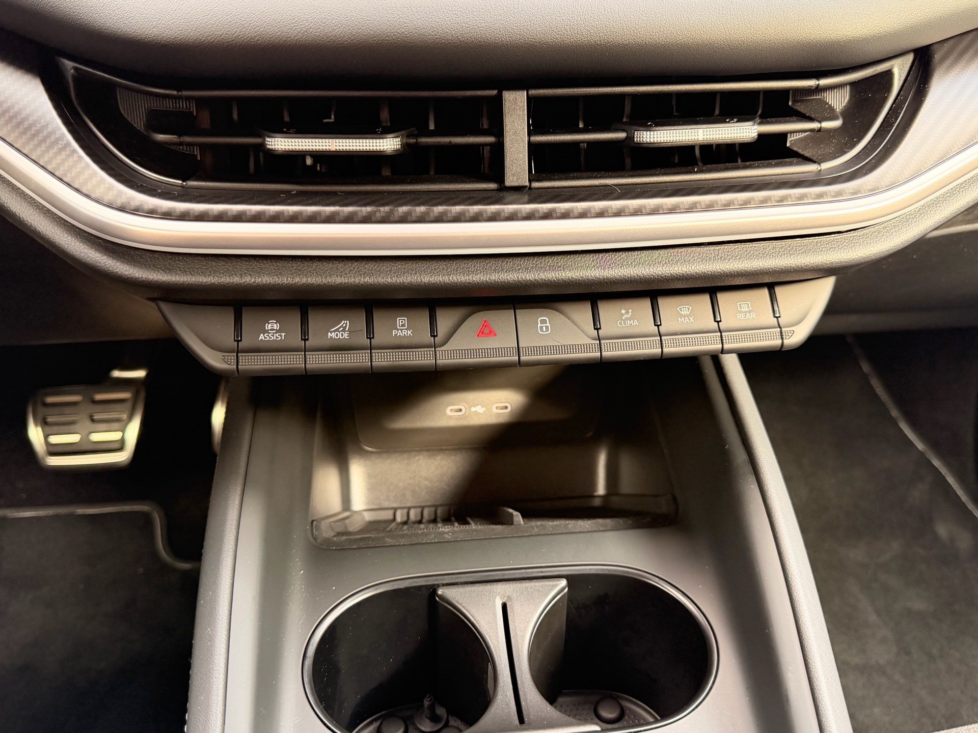 SKODA Elroq 85 Sportline *** TOP AUSSTATTUNG ***-image-24