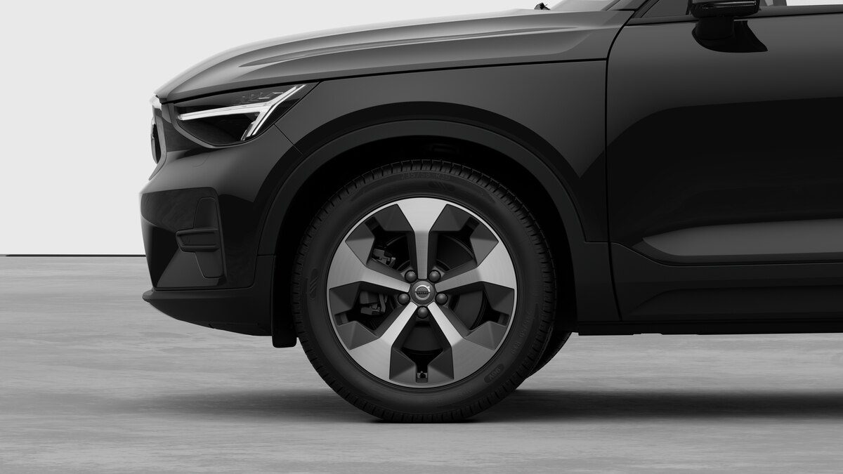 VOLVO XC40 2.0 B3 MH Essential-image-8