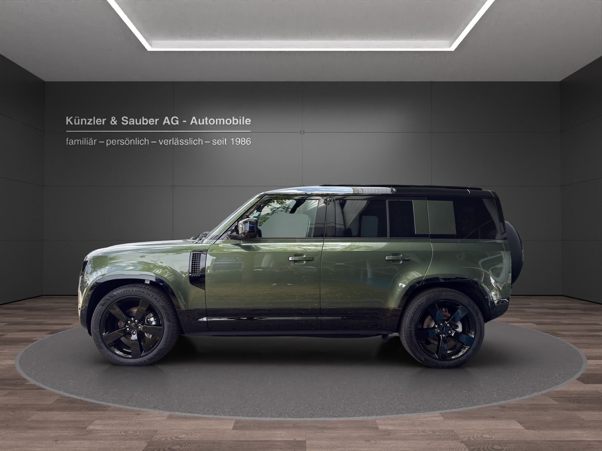 LAND ROVER Defender 110 3.0 D I6 250 X-Dynamic SE AWD AT8-showroom-element-1
